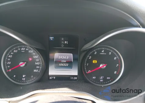 2016 Mercedes-Benz C 300 из США, поврежденный, VIN 55SWF4JB4GU102587